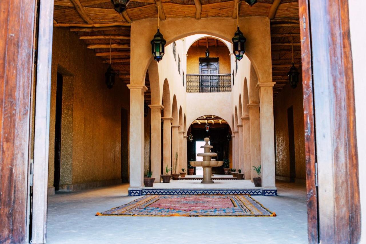 Riad Caravasar メルズーガ エクステリア 写真