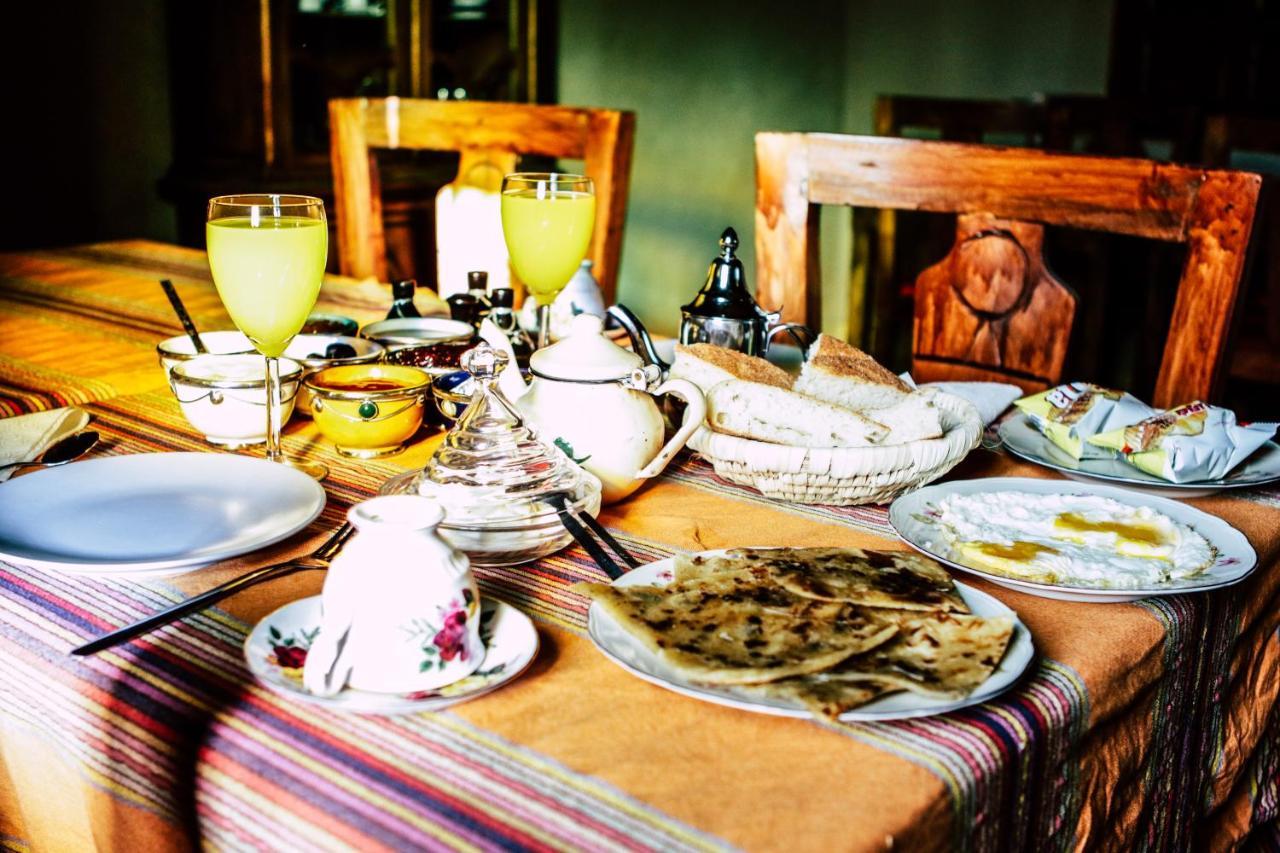 Riad Caravasar メルズーガ エクステリア 写真
