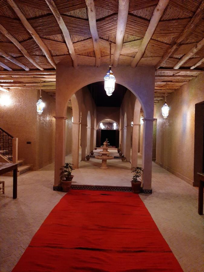 Riad Caravasar メルズーガ エクステリア 写真